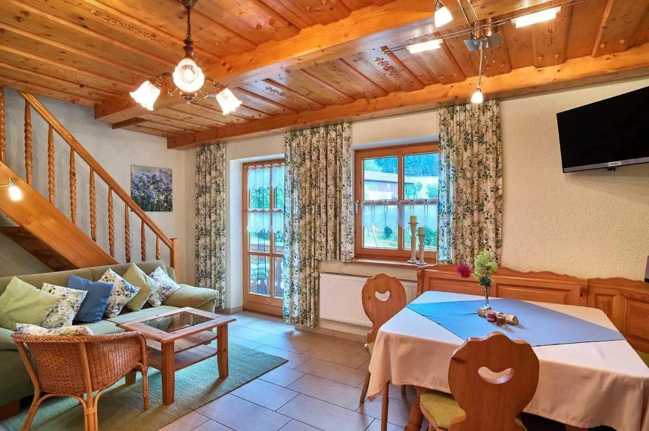 Farm stay Schoffahanslhof Arnbruck